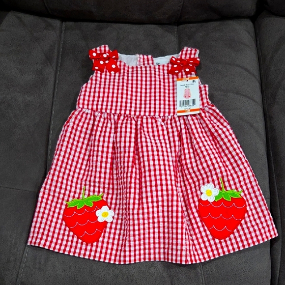 Red Gingham Strawberry Kids Matching Set - Picture 1 of 3